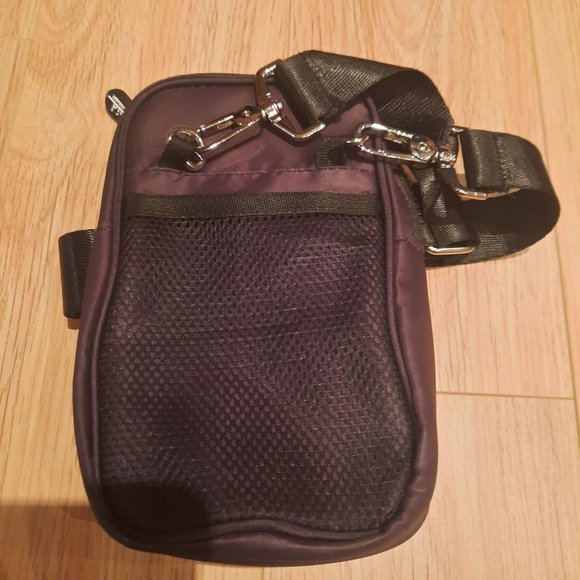 NWOT The Phluid Project Pride Crossbody Bag in Navy - Picture 3 of 5